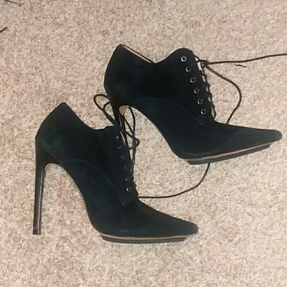 L.A.M.B. designer lace up black stiletto booties - Picture 7 of 8